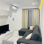 Central Modern Apartment Msida