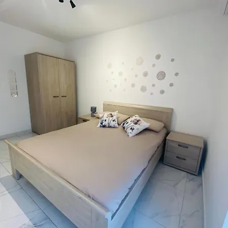 Διαμέρισμα Modern *