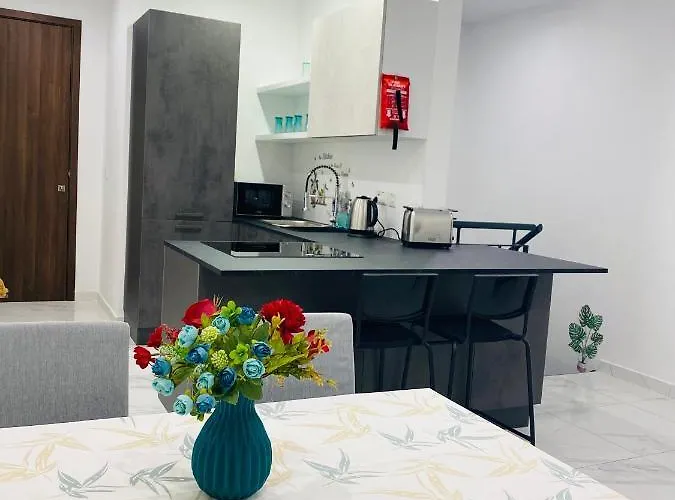 Διαμέρισμα Central, Bright & Modern *