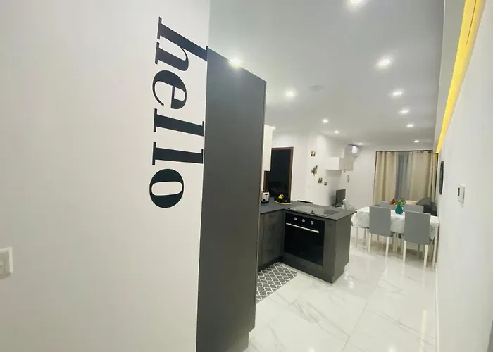 Central, Bright & Modern Διαμέρισμα Msida